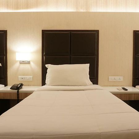 Palette Four Seasons Recreation Resort Jalgaon Экстерьер фото