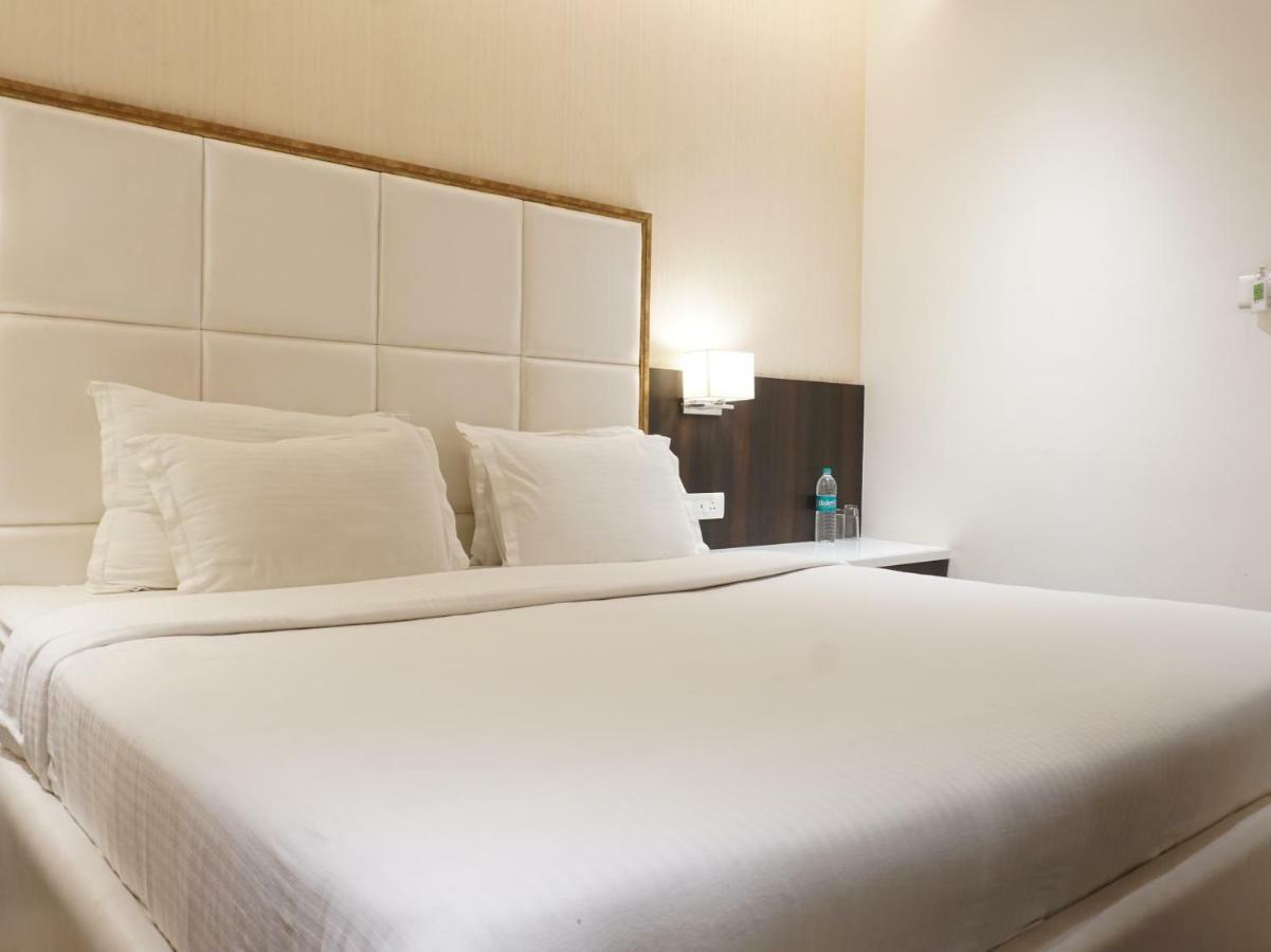 Palette Four Seasons Recreation Resort Jalgaon Экстерьер фото