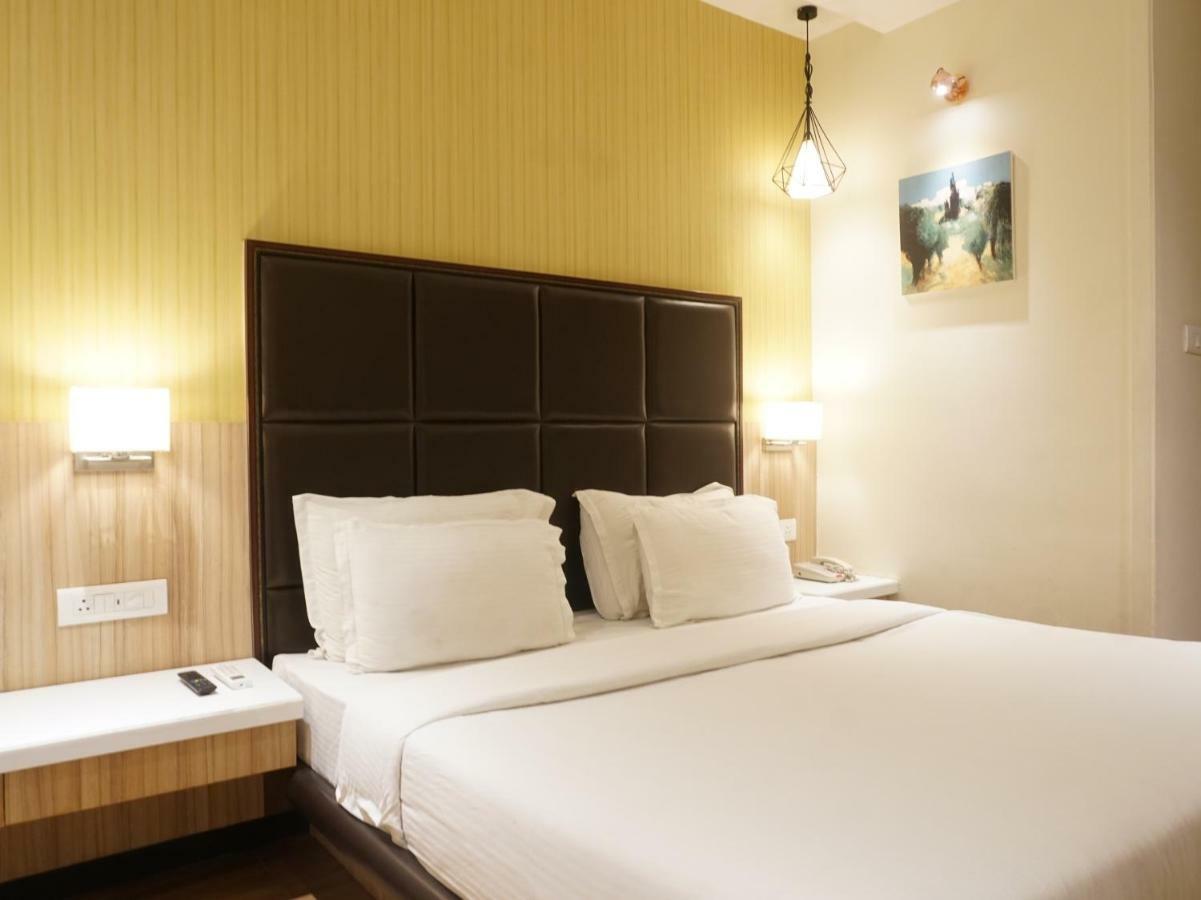 Palette Four Seasons Recreation Resort Jalgaon Экстерьер фото