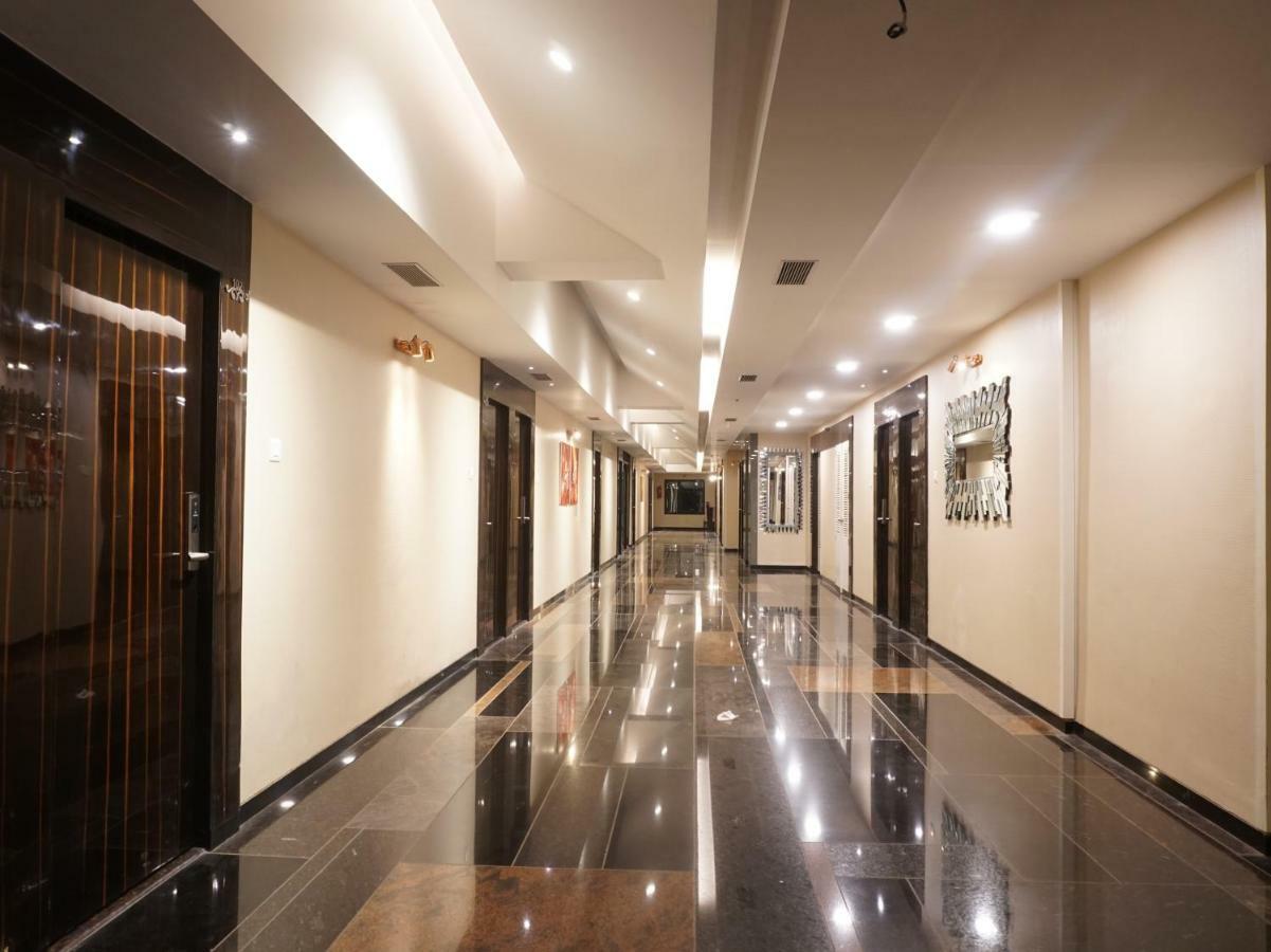 Palette Four Seasons Recreation Resort Jalgaon Экстерьер фото