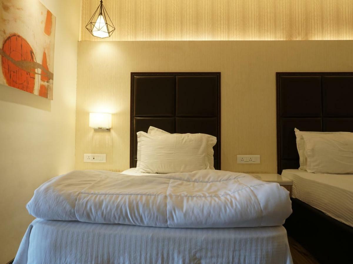 Palette Four Seasons Recreation Resort Jalgaon Экстерьер фото