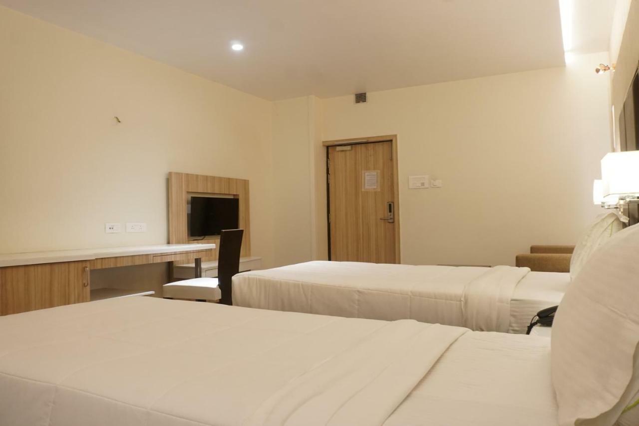 Palette Four Seasons Recreation Resort Jalgaon Экстерьер фото